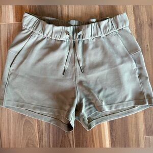 Lululemon On the Fly Shorts - Size 6
